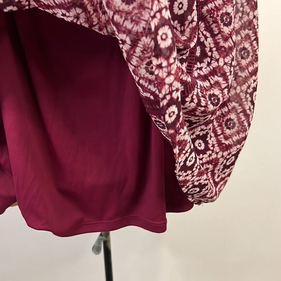 Lane Bryan Geometric Print Wine Cold Shoulder Blouse - Size 18 - Picture 6 of 12